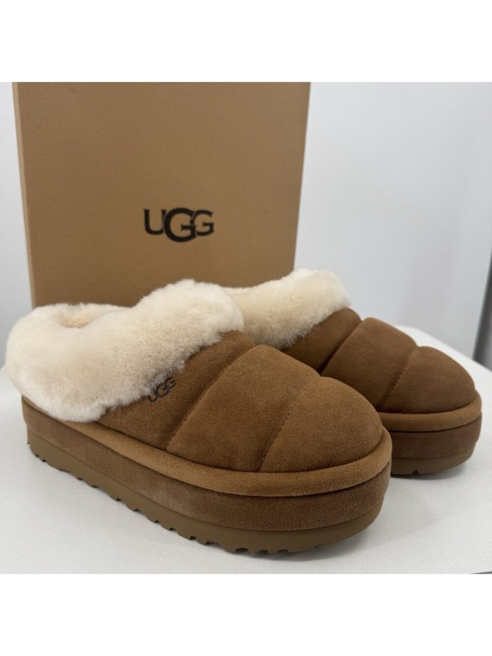UGG Women's Chestnut Tazzlita Platform Slippers size 9 Slip-ons Shearling Lining